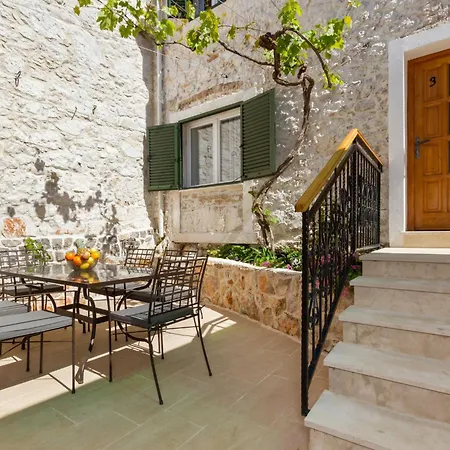A Luxury Sibenik-2 By Interhome Appartamento Šibenik