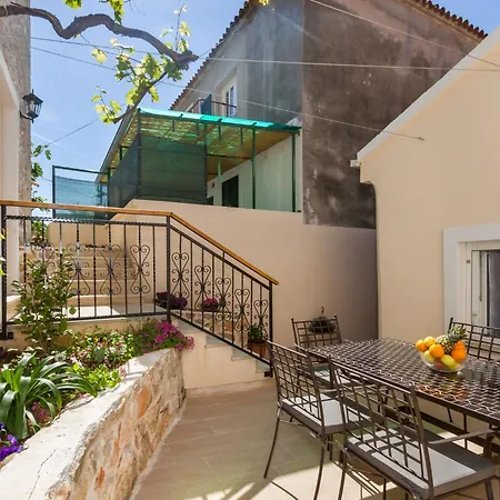 A Luxury Sibenik-2 By Interhome *